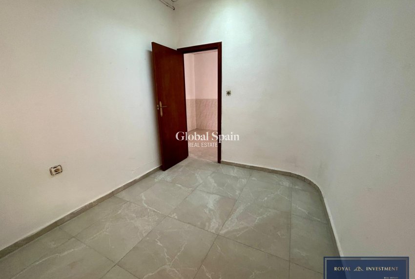 Wiederverkauf - WOHNUNG -
TORREVIEJA - Center