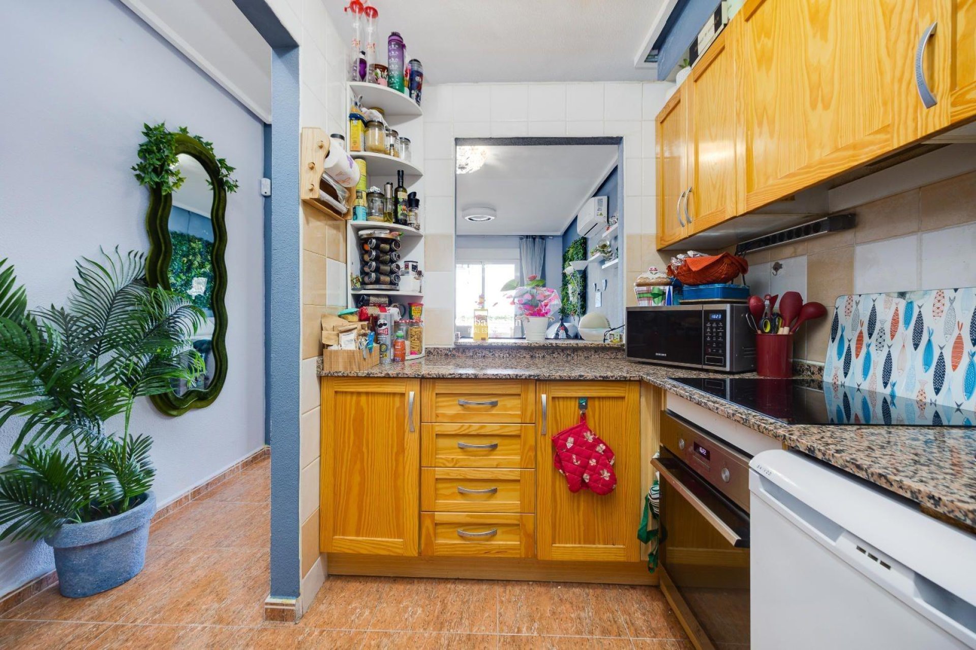 Wiederverkauf - WOHNUNG -
TORREVIEJA - Center