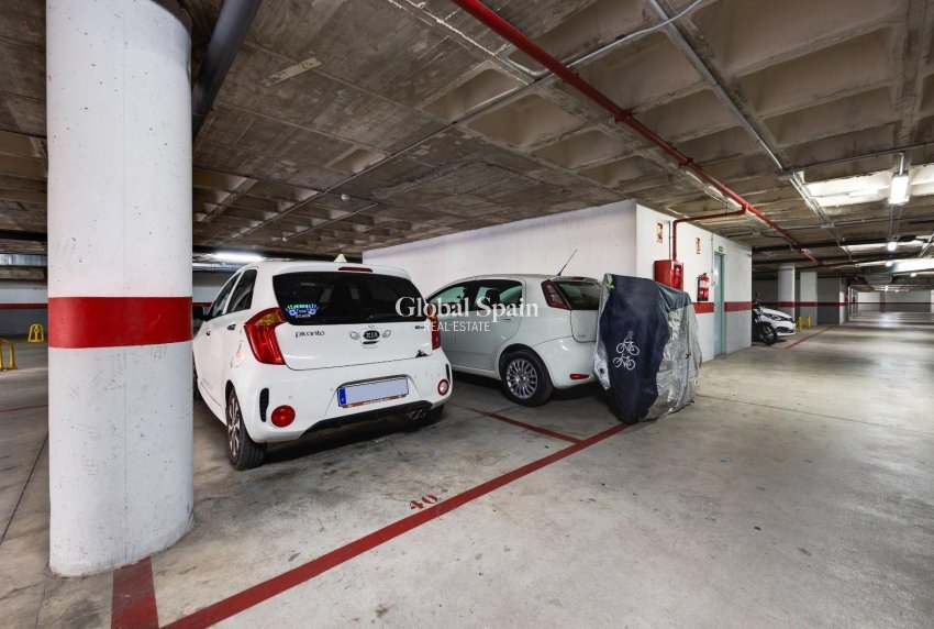 Wiederverkauf - WOHNUNG -
TORREVIEJA - Center