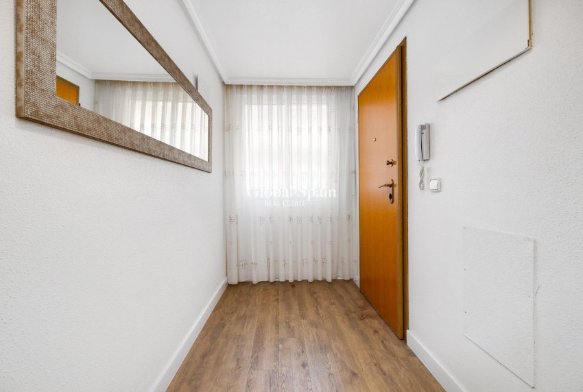 Wiederverkauf - WOHNUNG -
TORREVIEJA - Center