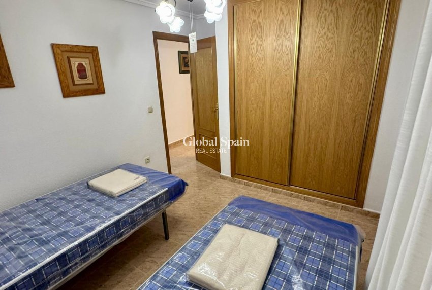 Wiederverkauf - WOHNUNG -
TORREVIEJA - Center