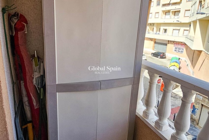 Wiederverkauf - WOHNUNG -
TORREVIEJA - Center