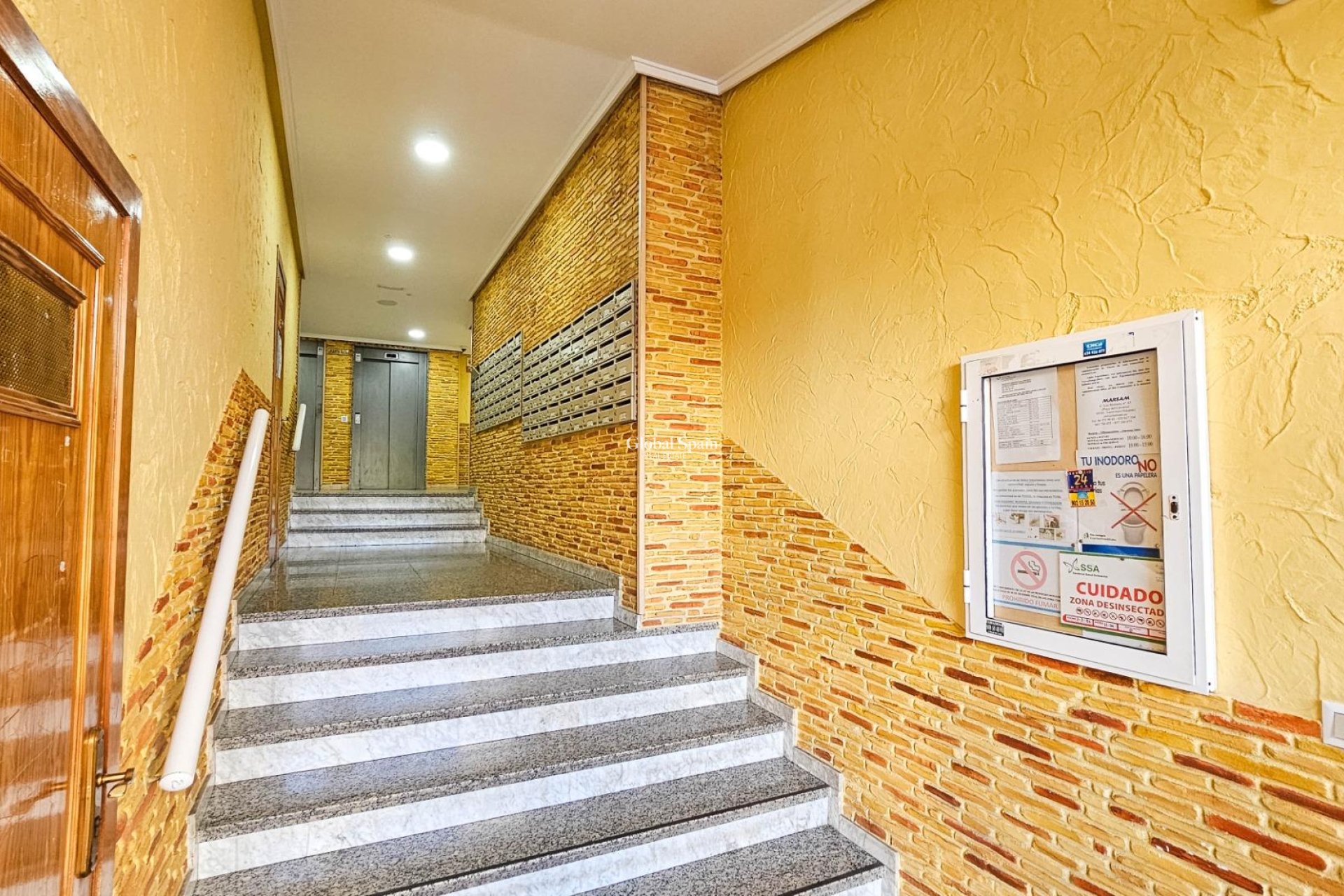 Wiederverkauf - WOHNUNG -
TORREVIEJA - Center