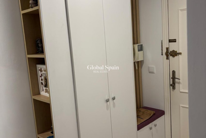 Wiederverkauf - WOHNUNG -
TORREVIEJA - Center