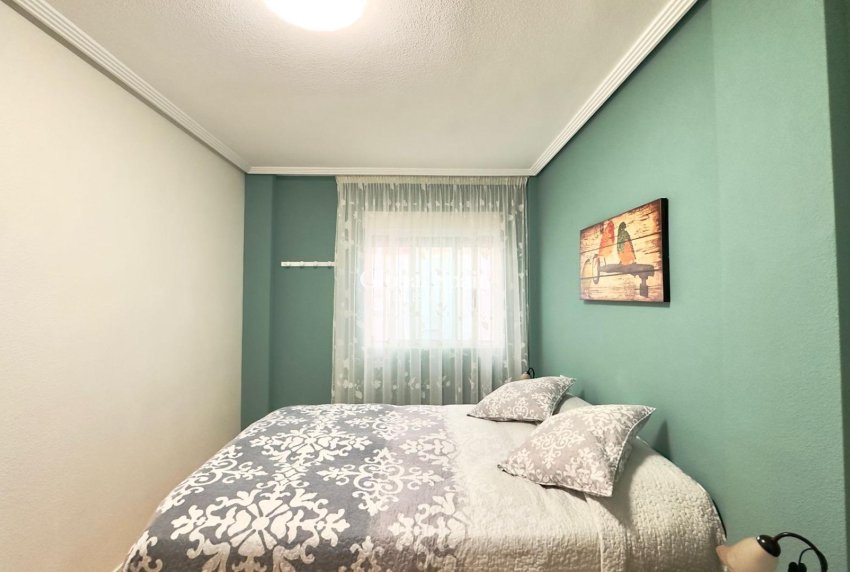 Wiederverkauf - WOHNUNG -
TORREVIEJA - Center