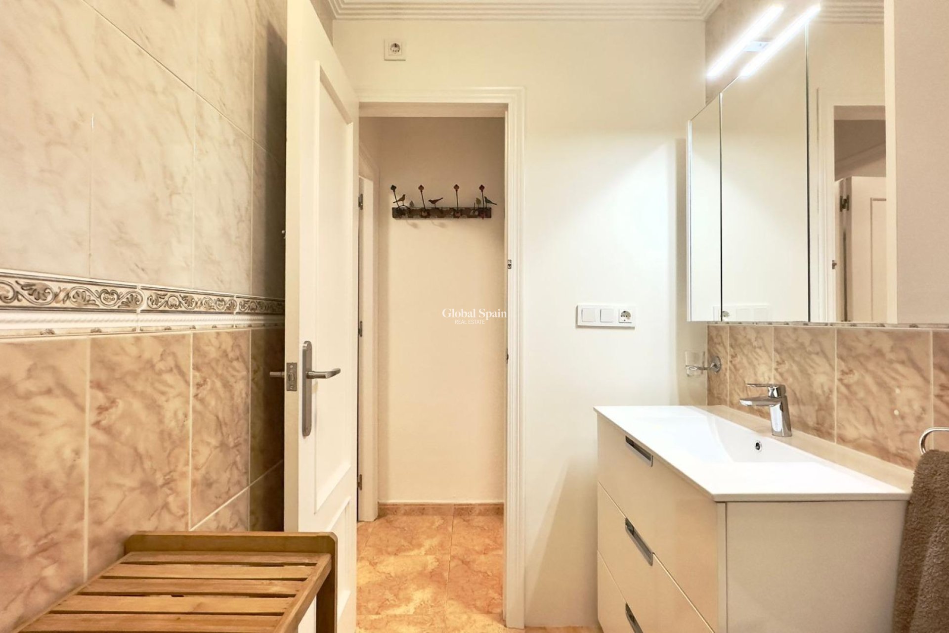 Wiederverkauf - WOHNUNG -
TORREVIEJA - Center