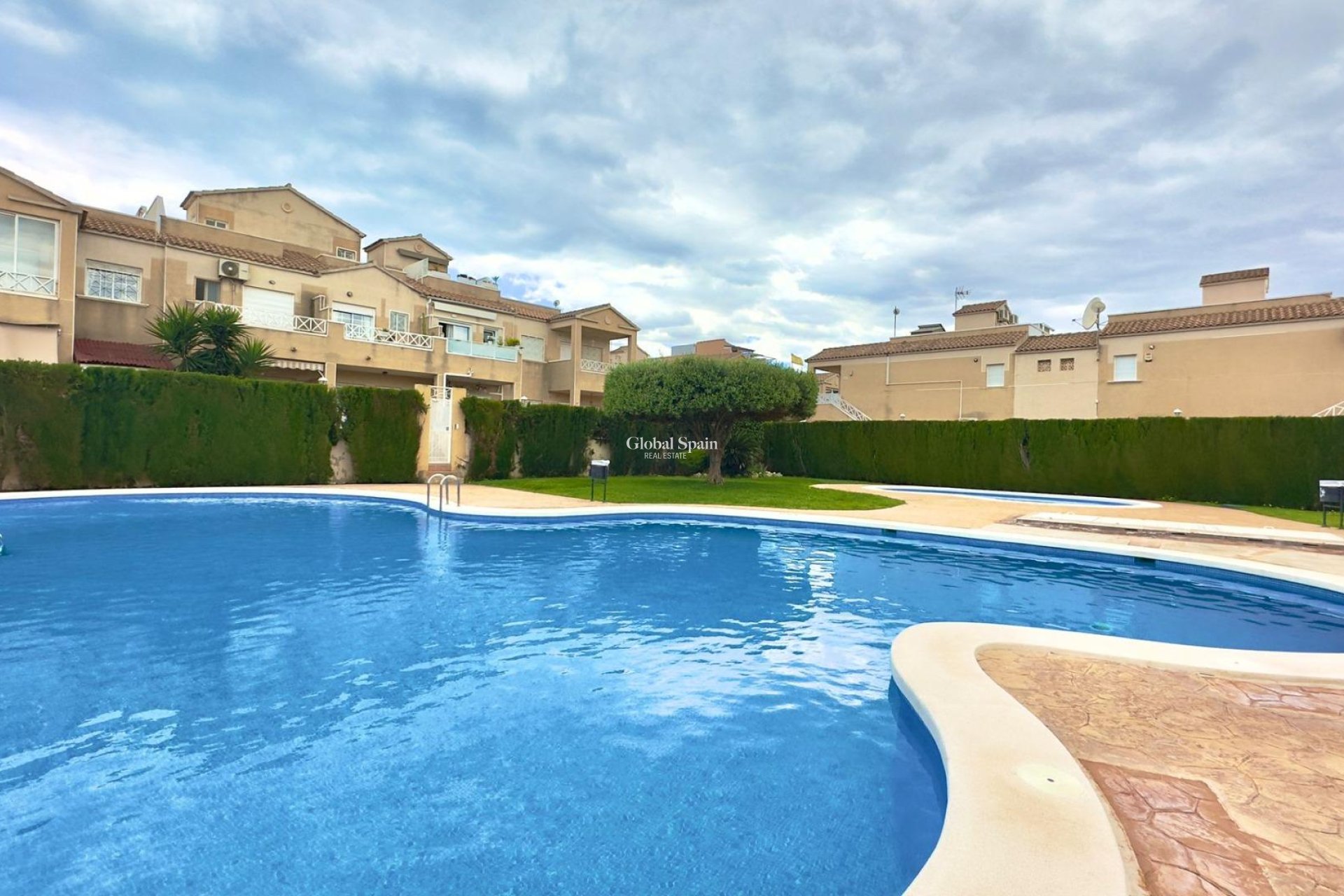 Wiederverkauf - WOHNUNG -
TORREVIEJA - Center