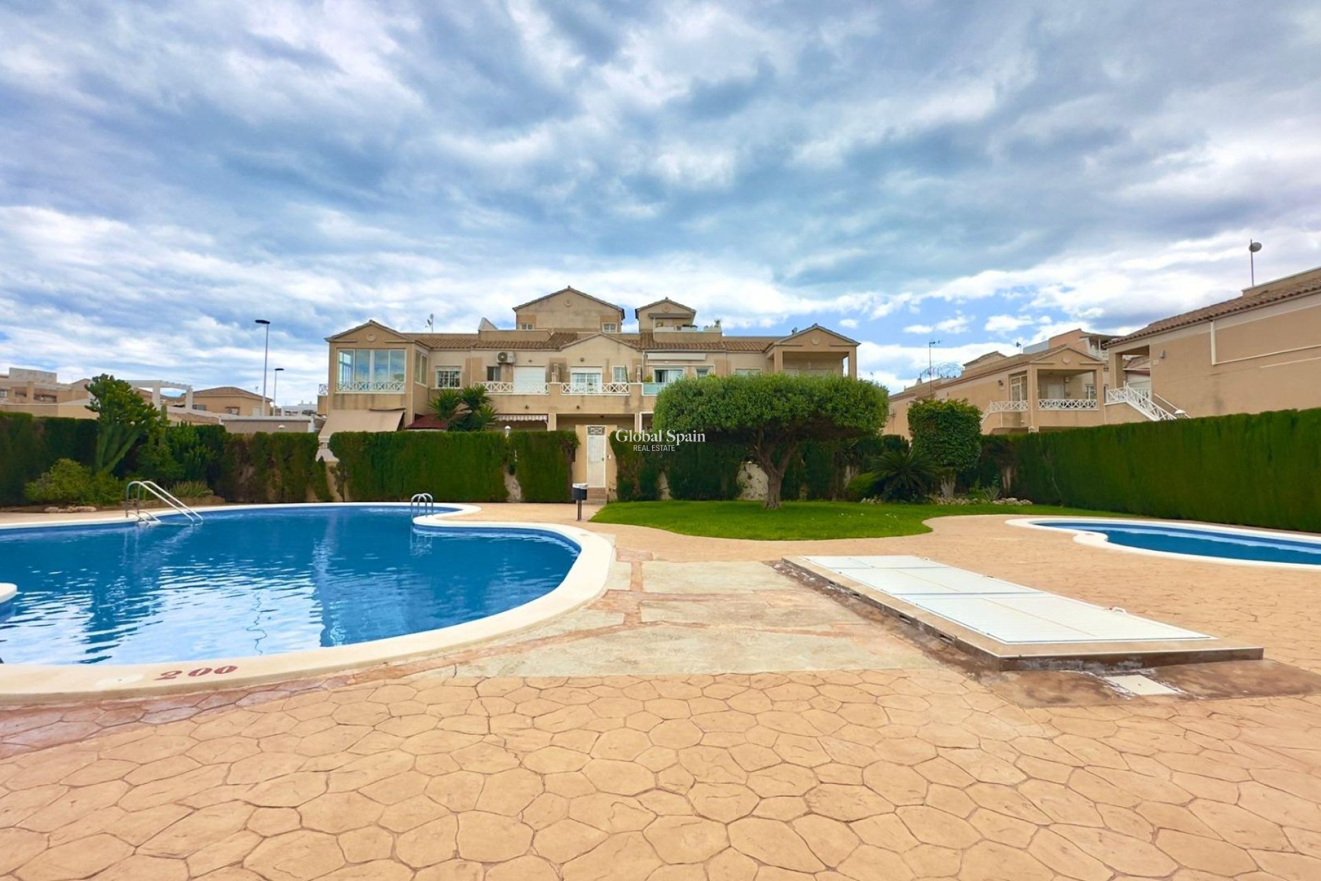 Wiederverkauf - WOHNUNG -
TORREVIEJA - Center