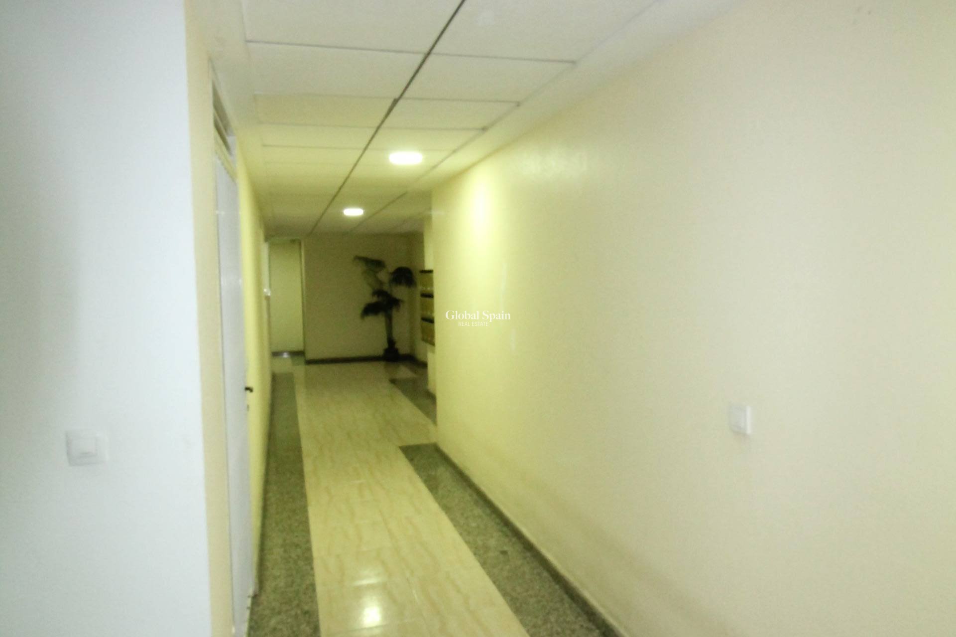 Wiederverkauf - WOHNUNG -
TORREVIEJA - Center