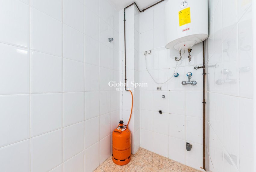 Wiederverkauf - WOHNUNG -
TORREVIEJA - Center