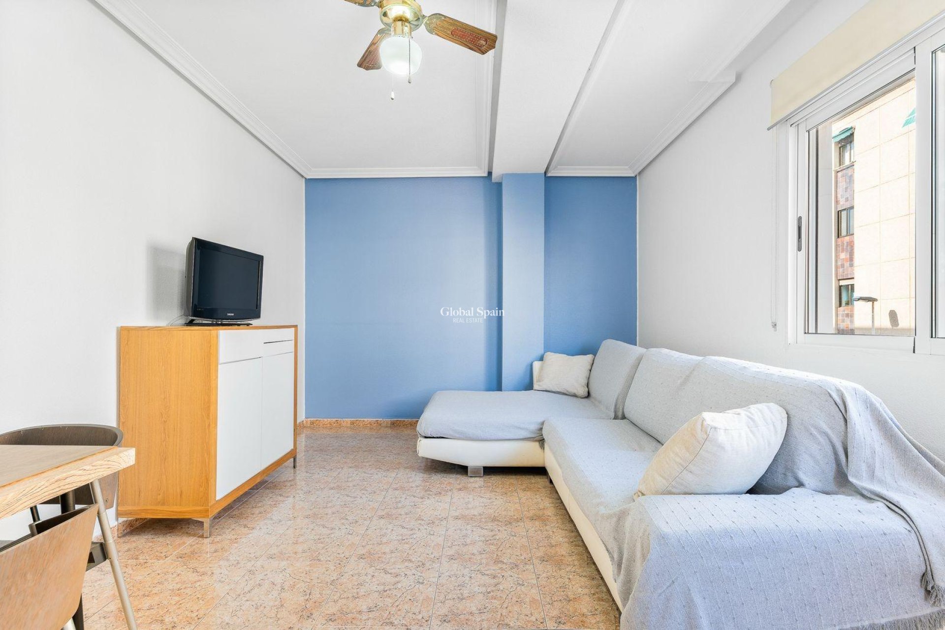 Wiederverkauf - WOHNUNG -
TORREVIEJA - Center