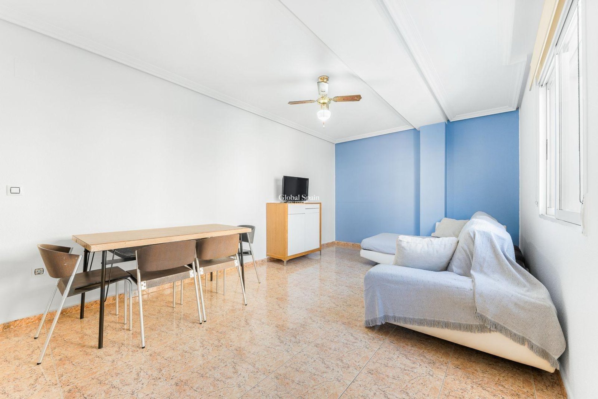 Wiederverkauf - WOHNUNG -
TORREVIEJA - Center