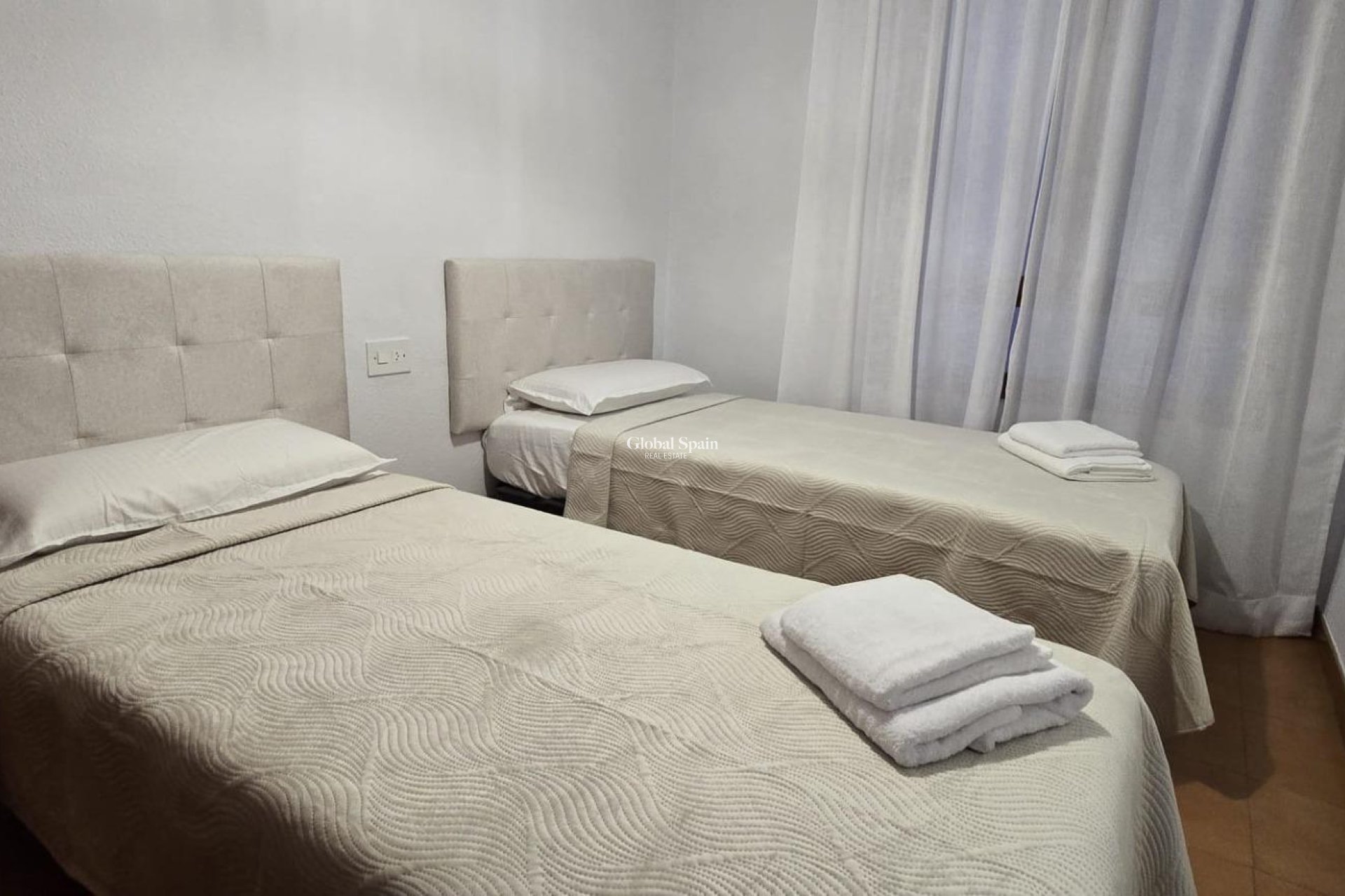 Wiederverkauf - WOHNUNG -
TORREVIEJA - Center