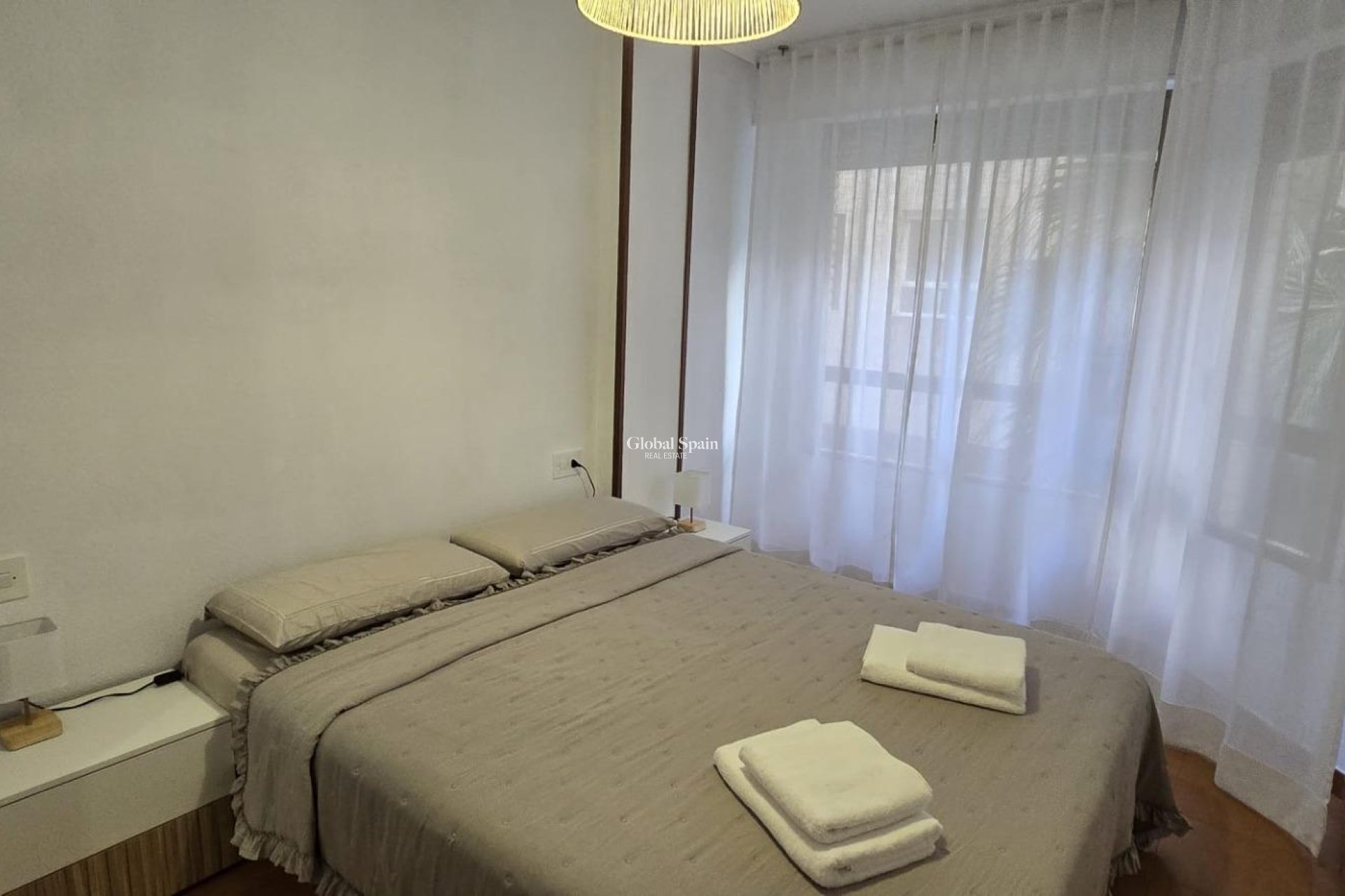 Wiederverkauf - WOHNUNG -
TORREVIEJA - Center