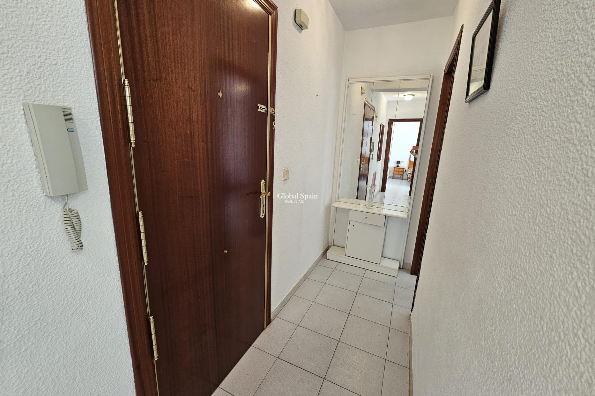 Wiederverkauf - WOHNUNG -
TORREVIEJA - Center