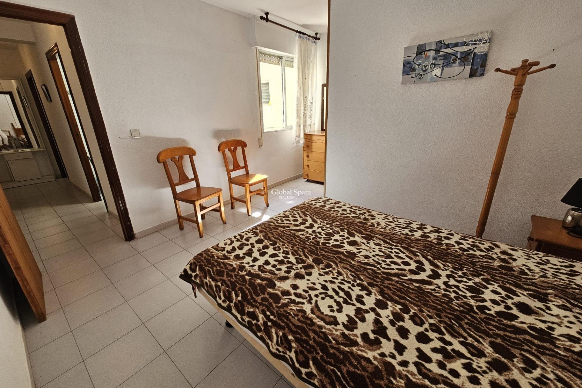 Wiederverkauf - WOHNUNG -
TORREVIEJA - Center