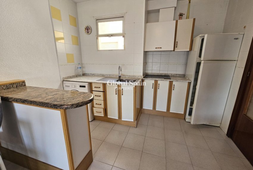 Wiederverkauf - WOHNUNG -
TORREVIEJA - Center