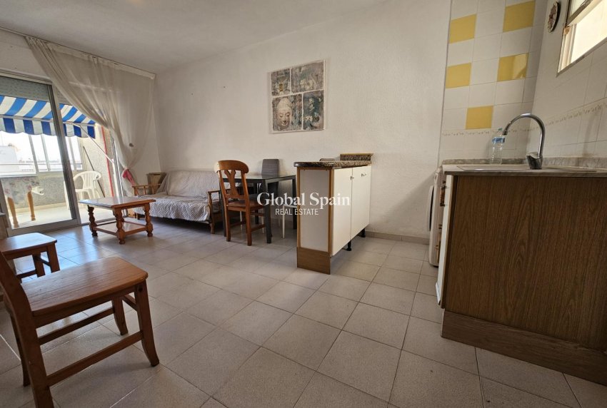 Wiederverkauf - WOHNUNG -
TORREVIEJA - Center