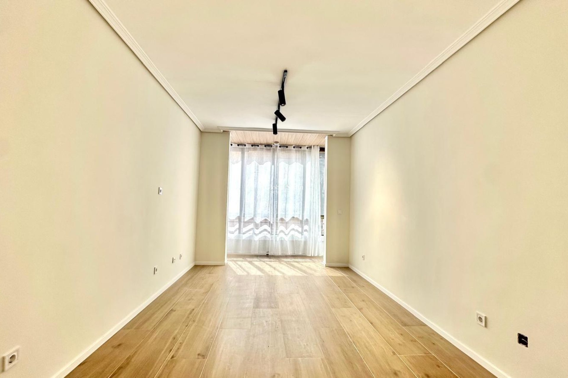 Wiederverkauf - WOHNUNG -
TORREVIEJA - Center