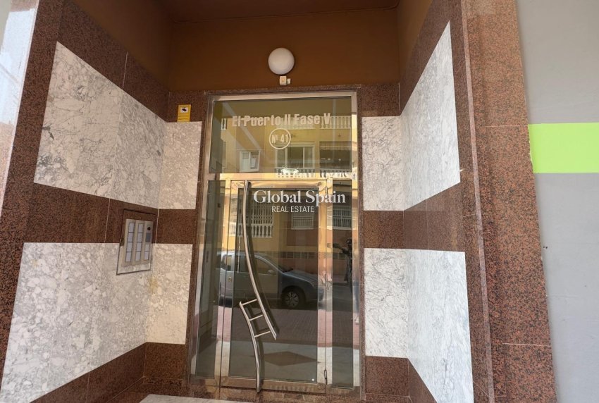 Wiederverkauf - WOHNUNG -
TORREVIEJA - Center