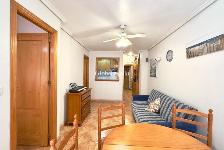 Wiederverkauf - WOHNUNG -
TORREVIEJA - Center