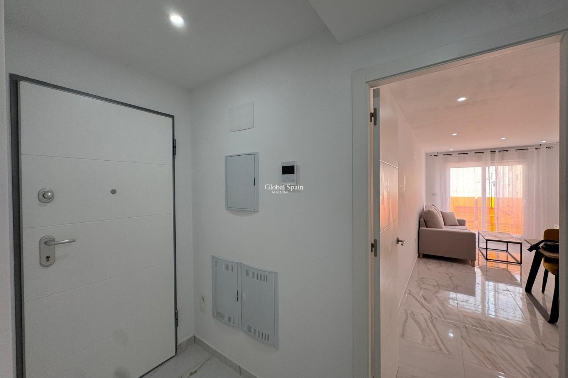 Wiederverkauf - WOHNUNG -
TORREVIEJA - Center