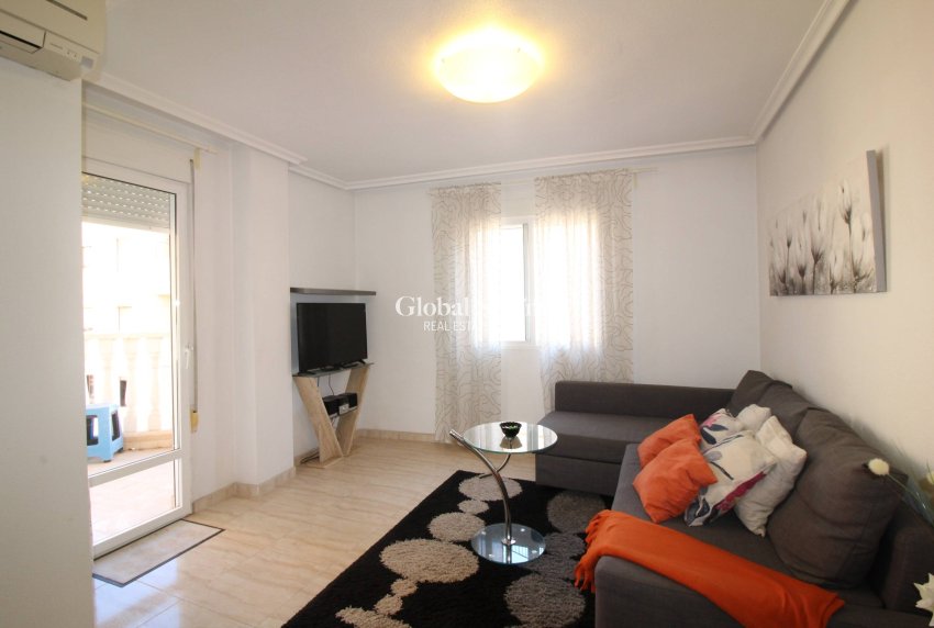 Wiederverkauf - WOHNUNG -
TORREVIEJA - Center