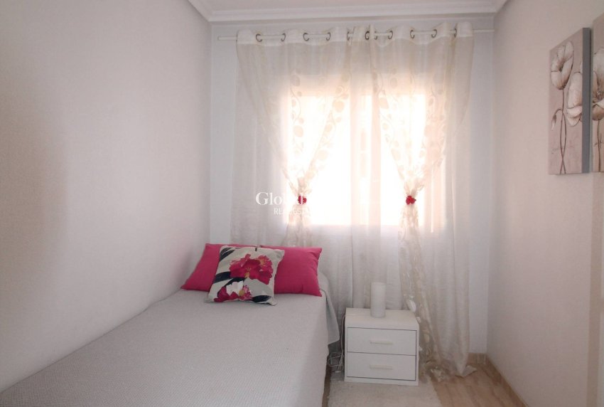 Wiederverkauf - WOHNUNG -
TORREVIEJA - Center