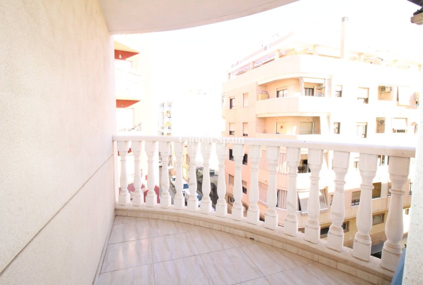 Wiederverkauf - WOHNUNG -
TORREVIEJA - Center