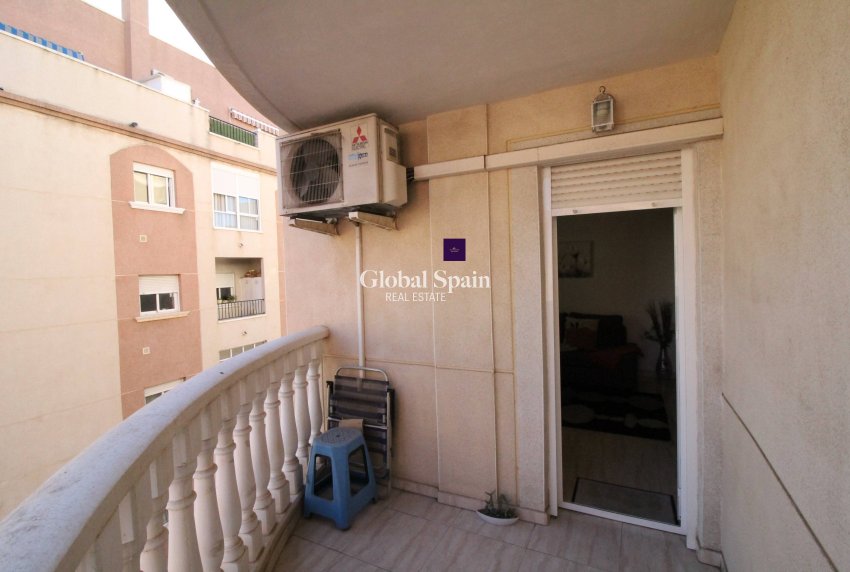 Wiederverkauf - WOHNUNG -
TORREVIEJA - Center
