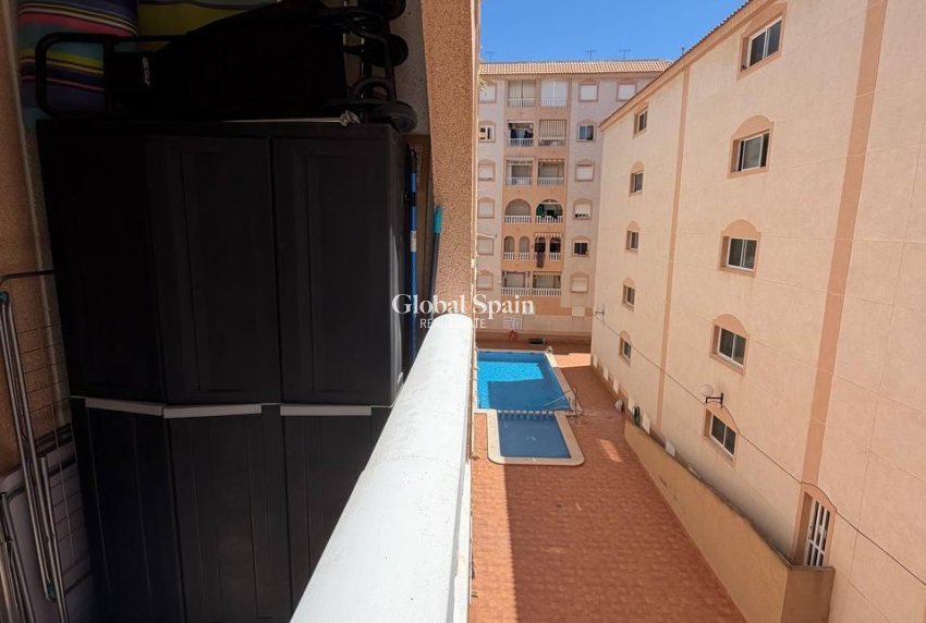 Wiederverkauf - WOHNUNG -
TORREVIEJA - Center