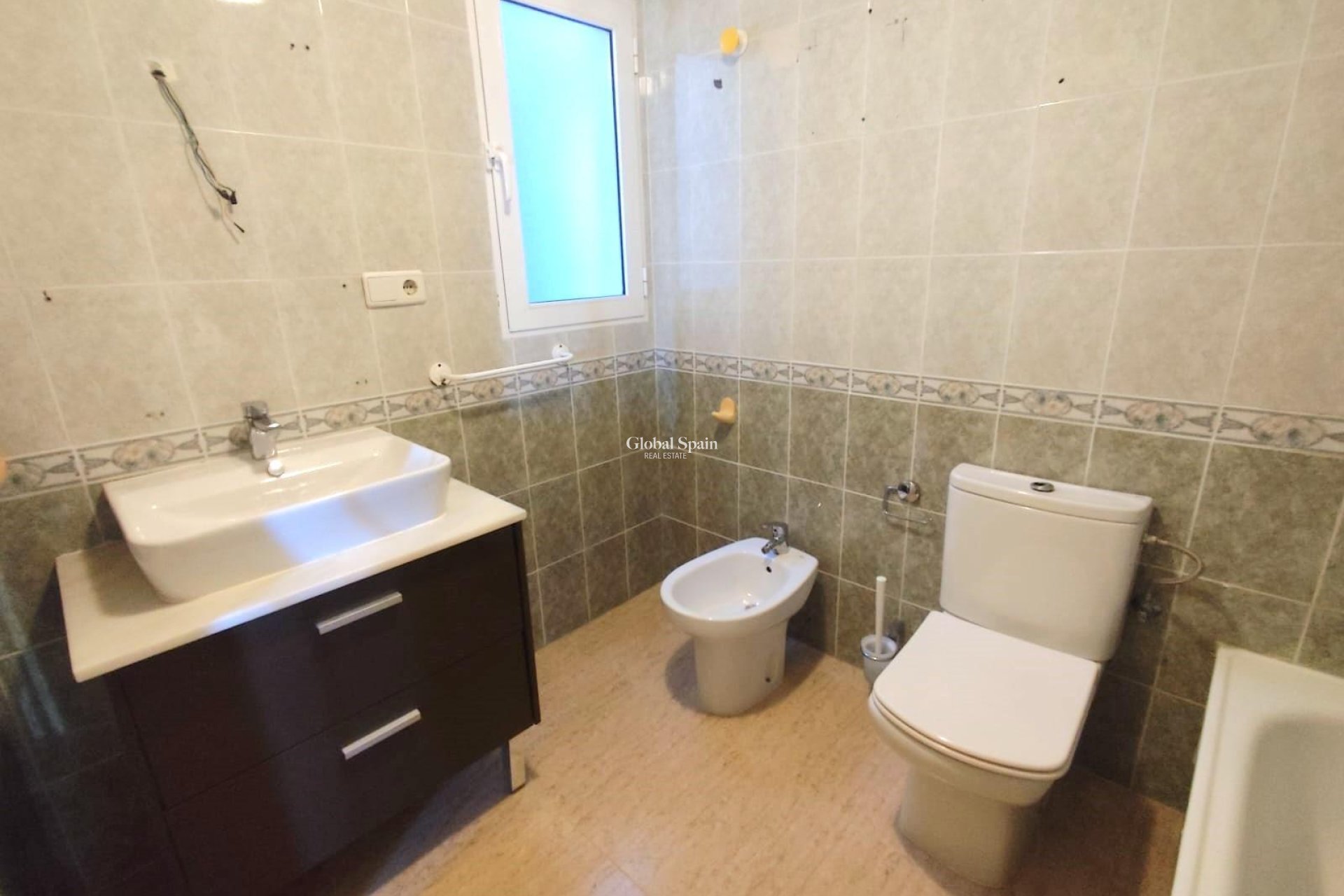Wiederverkauf - WOHNUNG -
TORREVIEJA - Center