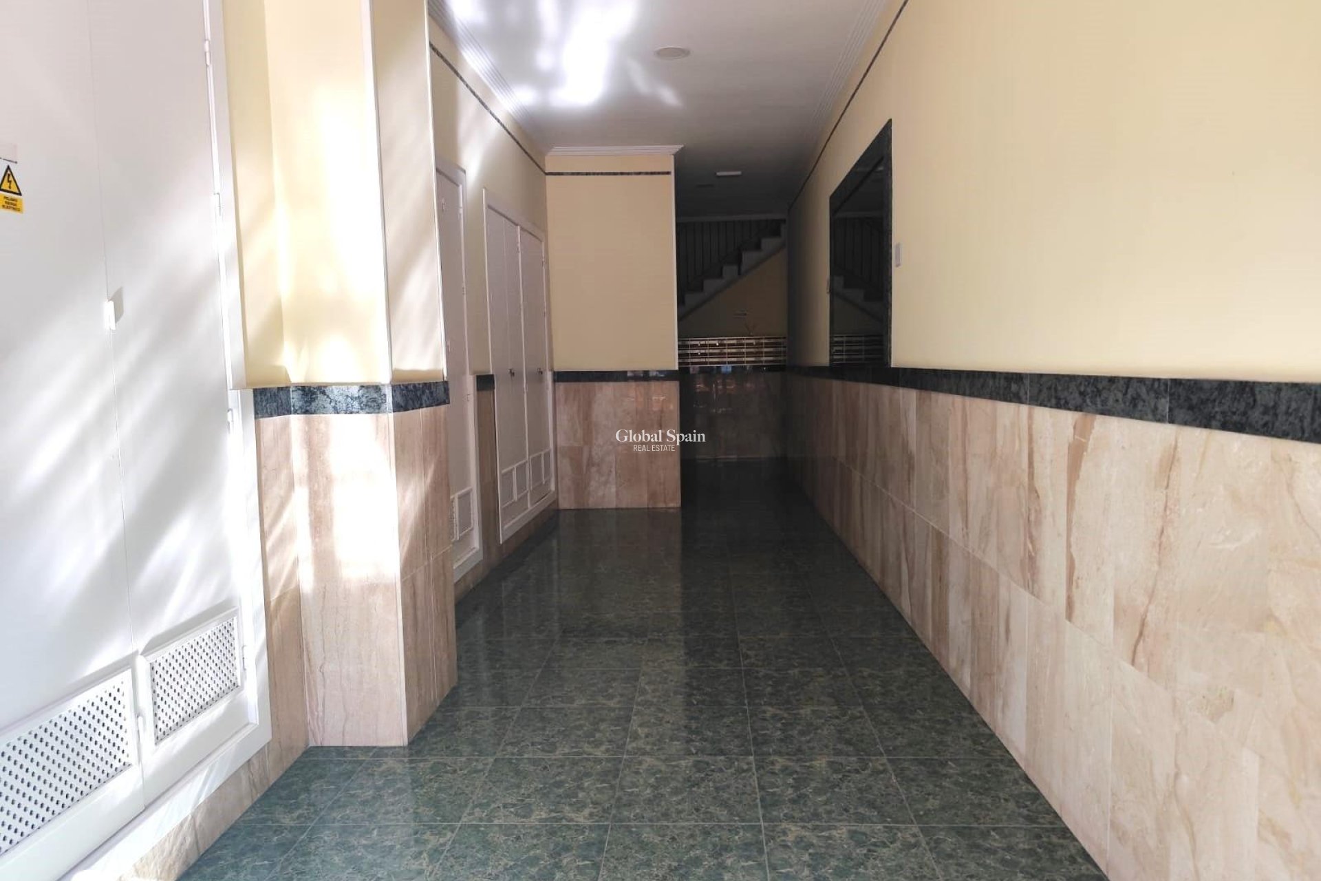 Wiederverkauf - WOHNUNG -
TORREVIEJA - Center