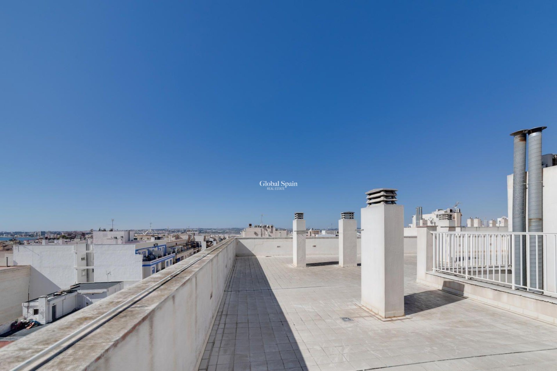 Wiederverkauf - WOHNUNG -
TORREVIEJA - Center