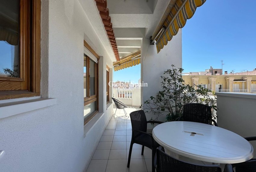 Wiederverkauf - WOHNUNG -
TORREVIEJA - Center