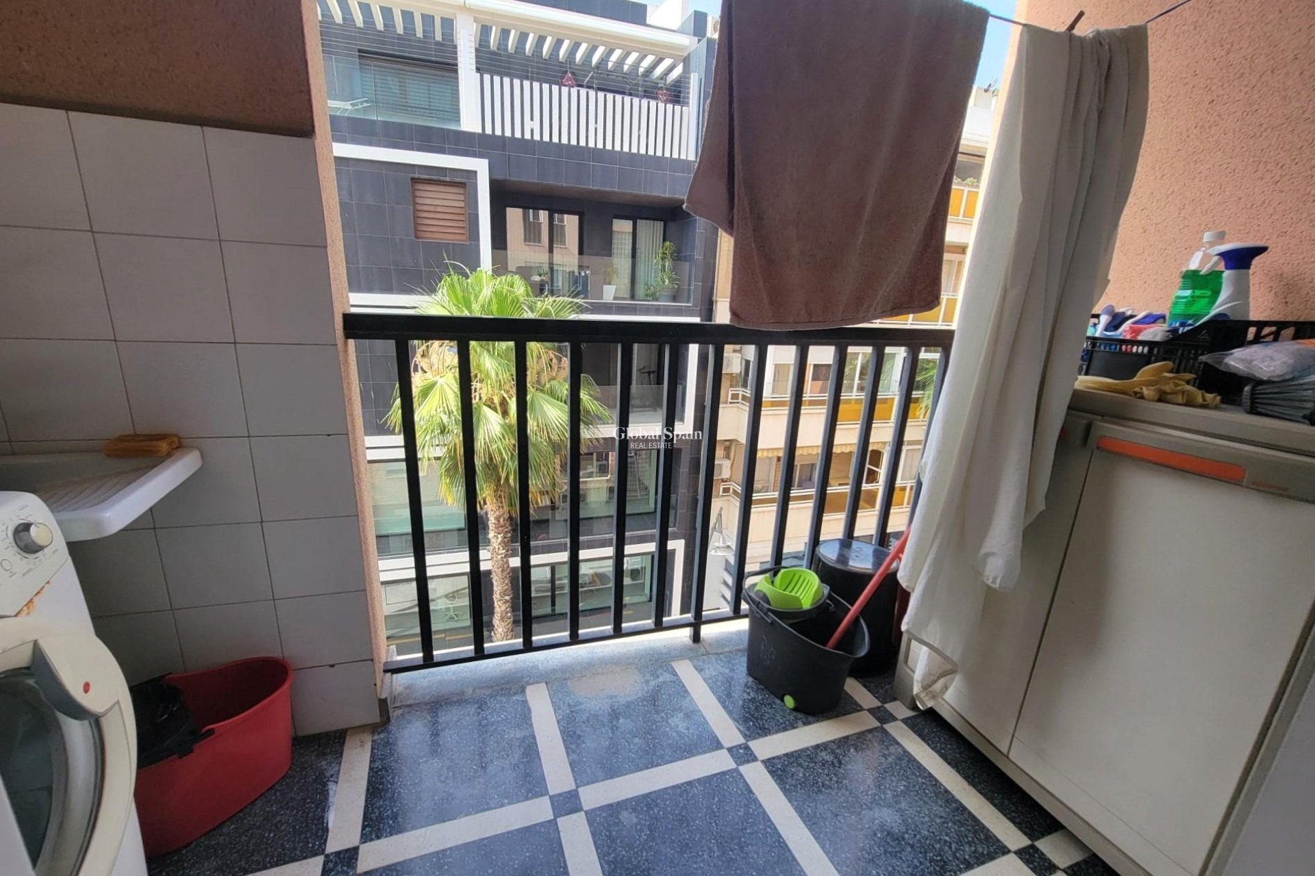 Wiederverkauf - WOHNUNG -
TORREVIEJA - Center