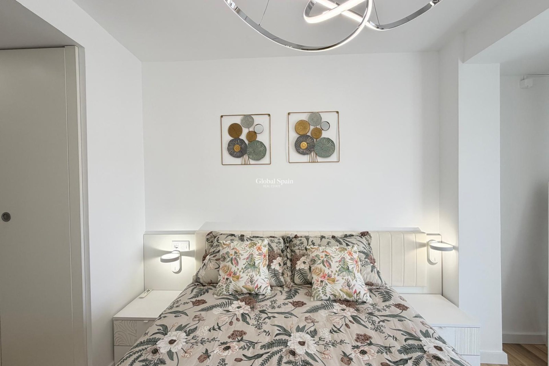 Wiederverkauf - WOHNUNG -
TORREVIEJA - Center