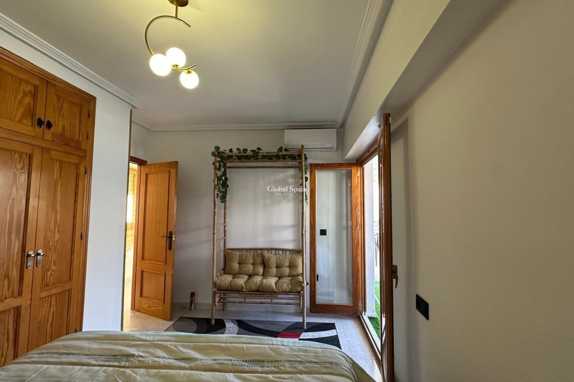 Wiederverkauf - WOHNUNG -
TORREVIEJA - Center