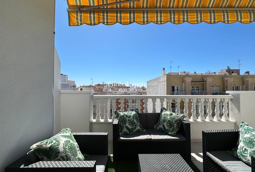 Wiederverkauf - WOHNUNG -
TORREVIEJA - Center