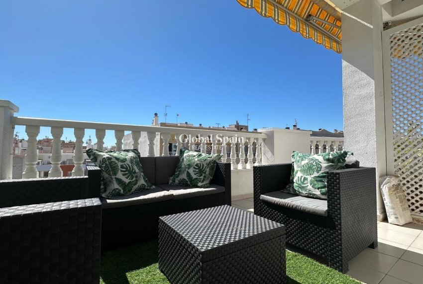 Wiederverkauf - WOHNUNG -
TORREVIEJA - Center