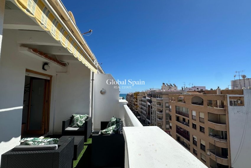 Wiederverkauf - WOHNUNG -
TORREVIEJA - Center