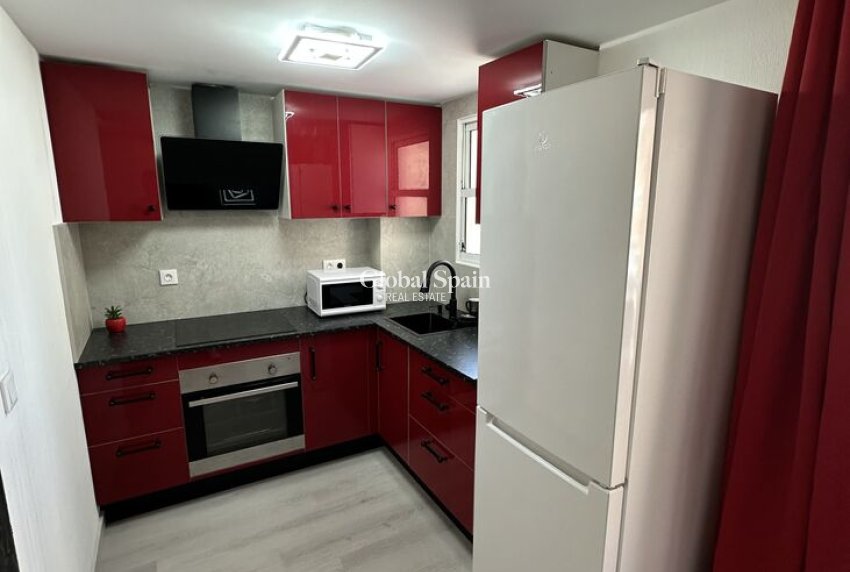 Wiederverkauf - WOHNUNG -
TORREVIEJA - Center
