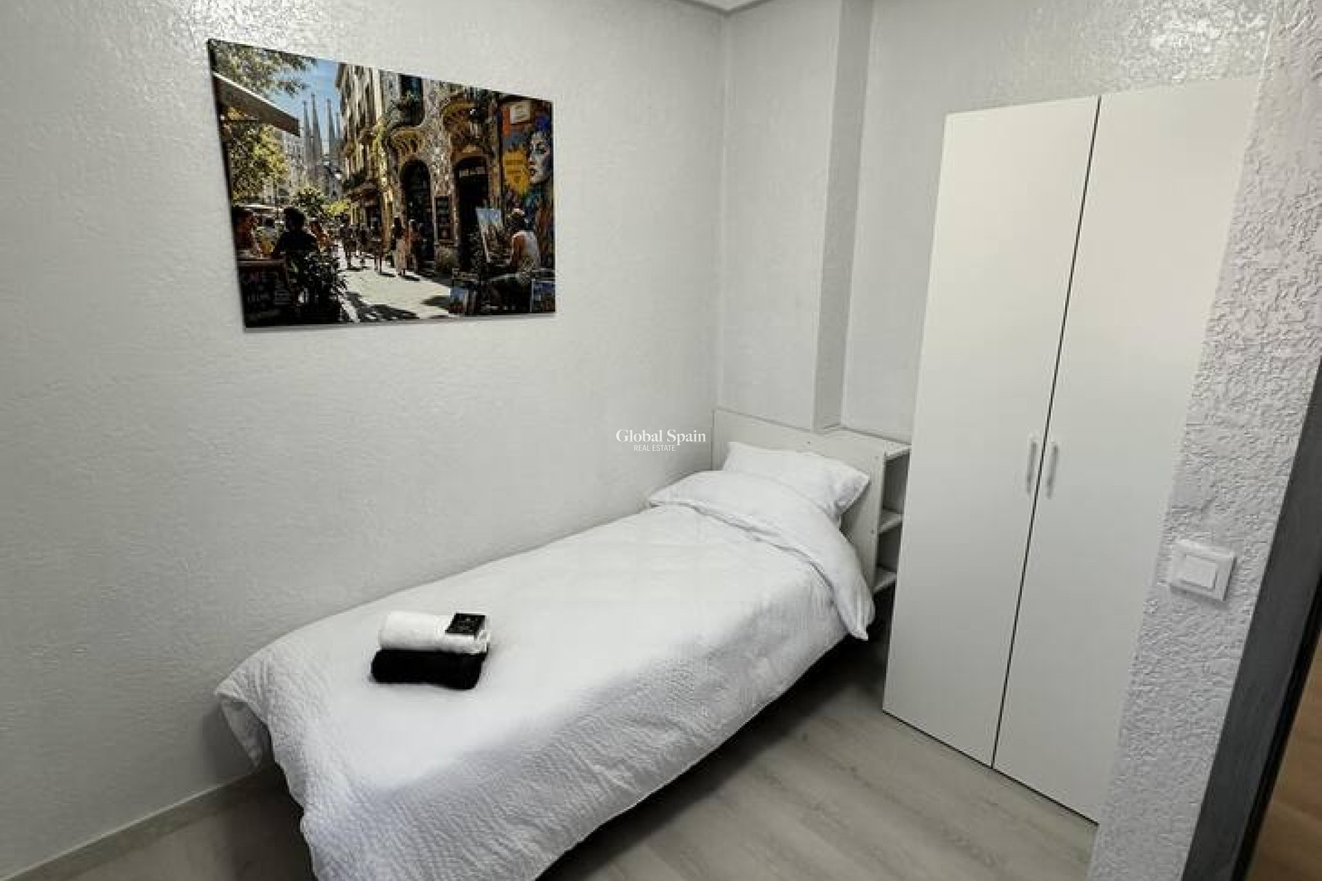 Wiederverkauf - WOHNUNG -
TORREVIEJA - Center