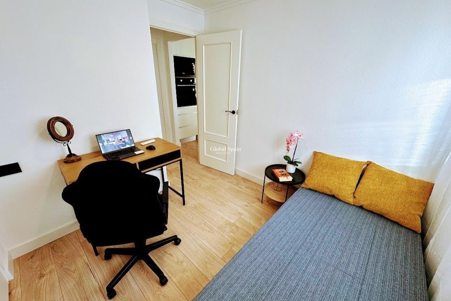 Wiederverkauf - WOHNUNG -
TORREVIEJA - Center