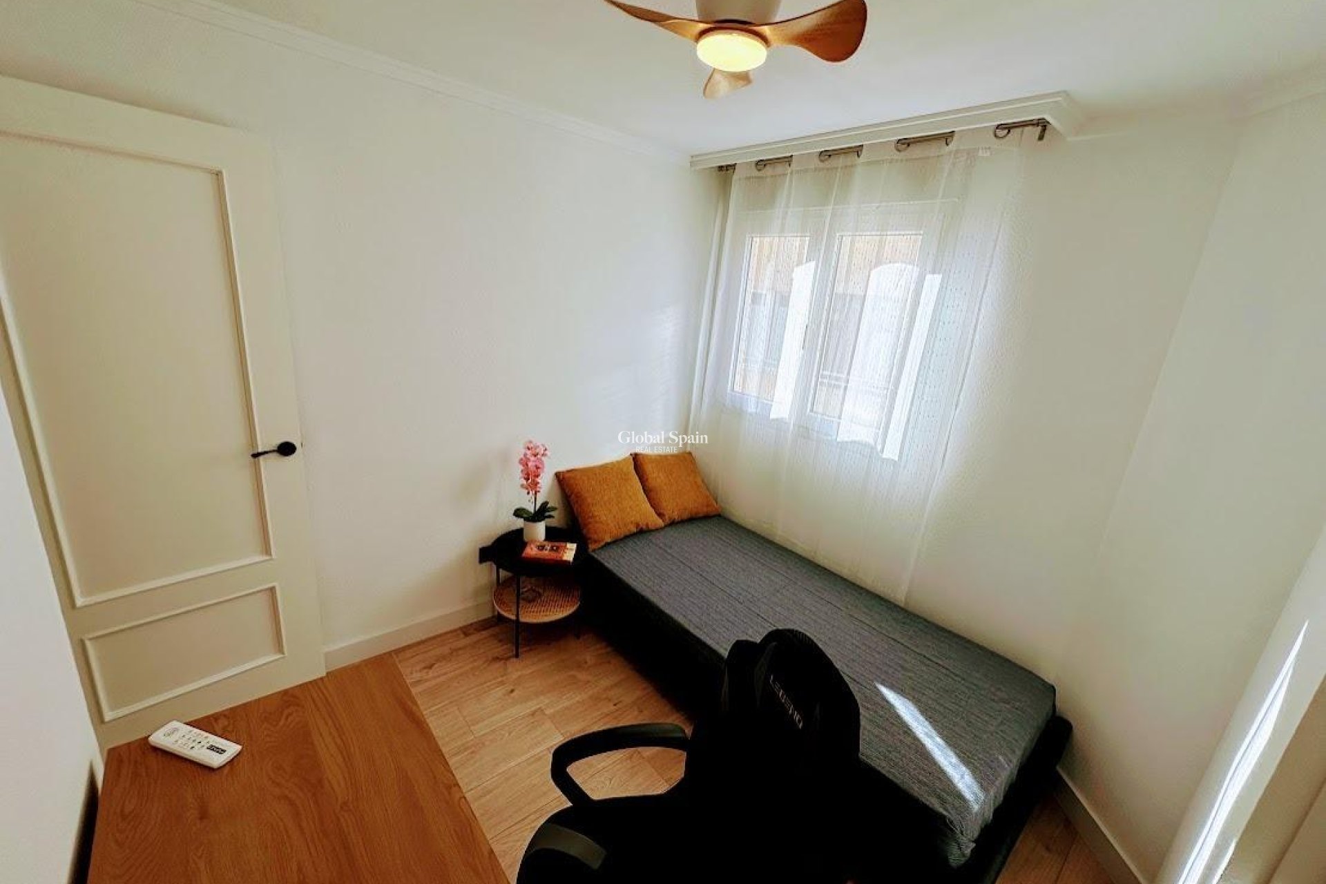 Wiederverkauf - WOHNUNG -
TORREVIEJA - Center