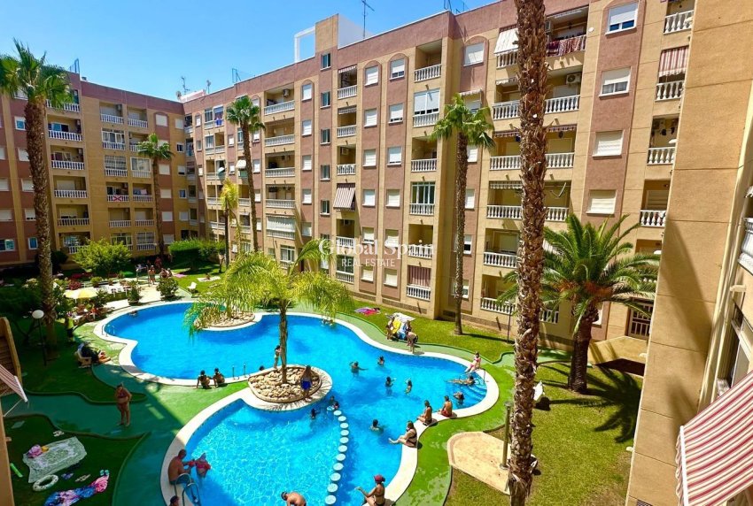 Wiederverkauf - WOHNUNG -
TORREVIEJA - Center