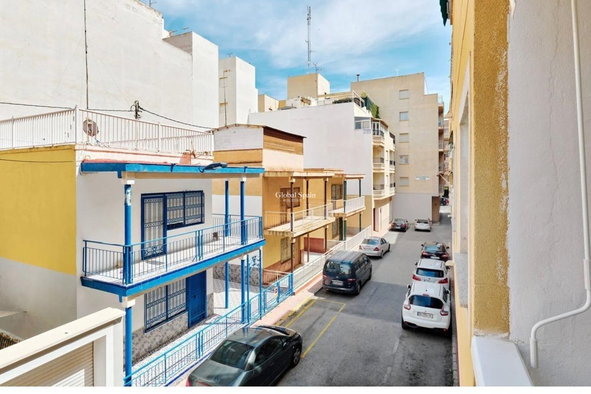 Wiederverkauf - WOHNUNG -
TORREVIEJA - Center