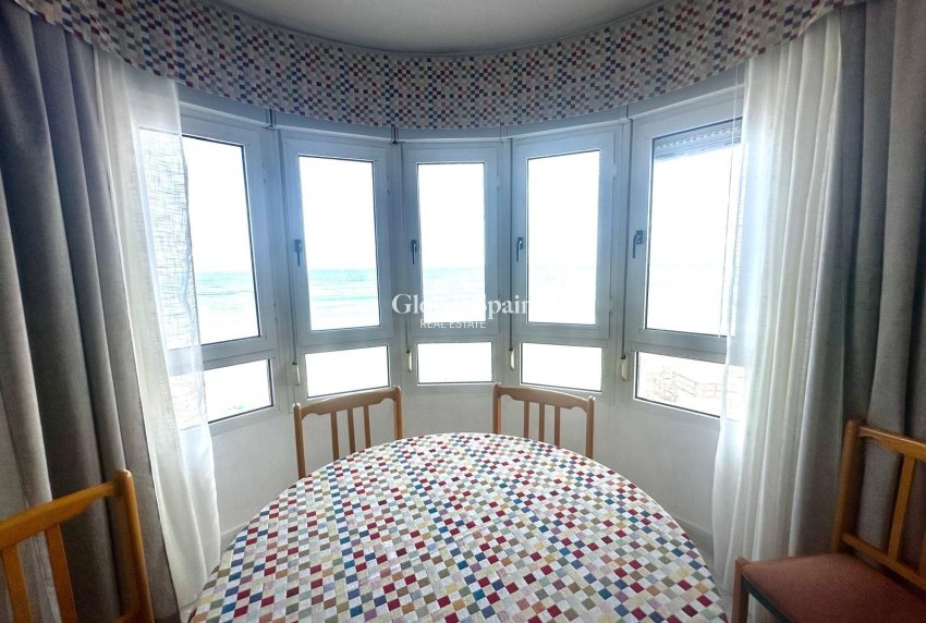 Wiederverkauf - WOHNUNG -
TORREVIEJA - Center