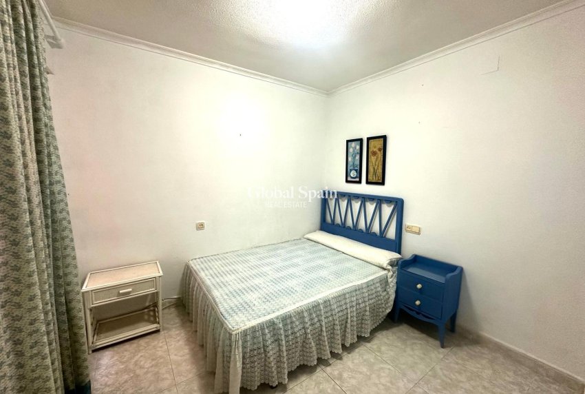 Wiederverkauf - WOHNUNG -
TORREVIEJA - Center