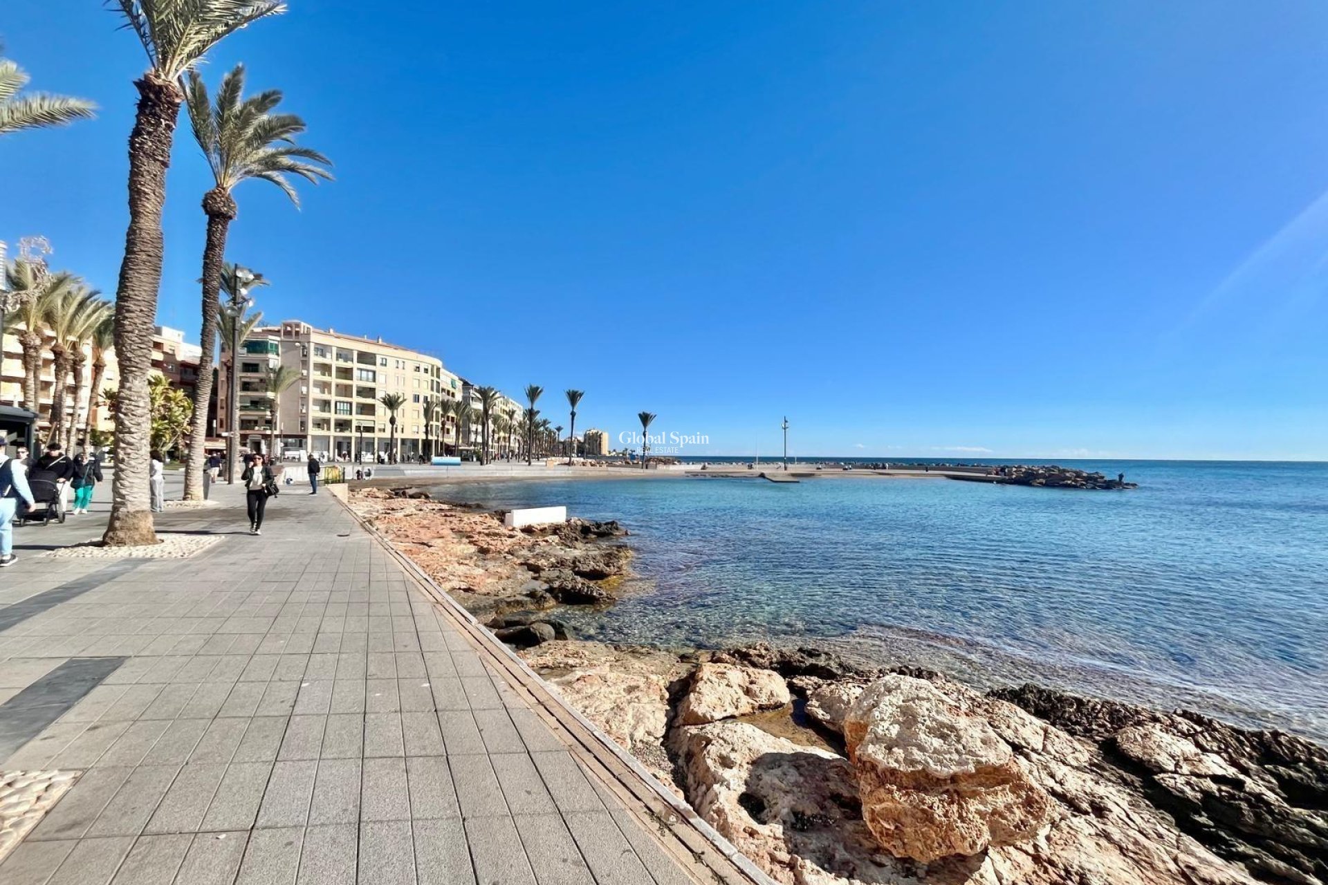 Wiederverkauf - WOHNUNG -
TORREVIEJA - Center